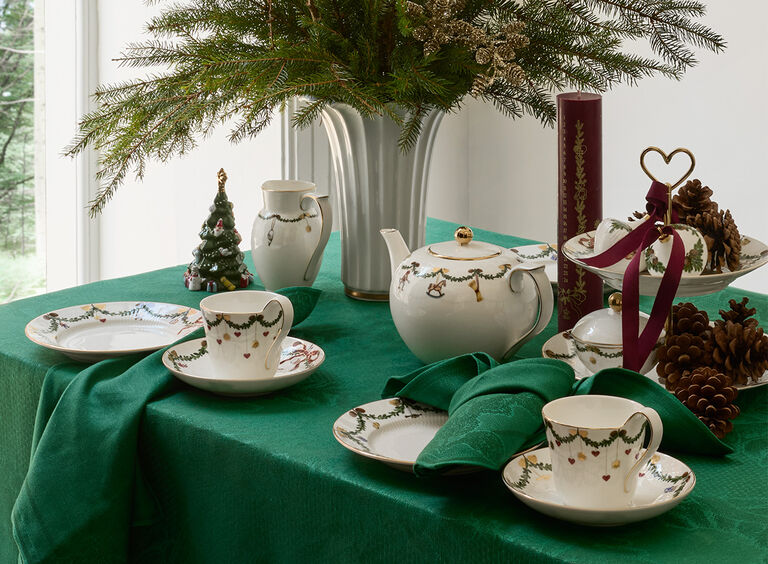 Shop Royal Copenhagen Stjerneriflet hos Illums Bolighus