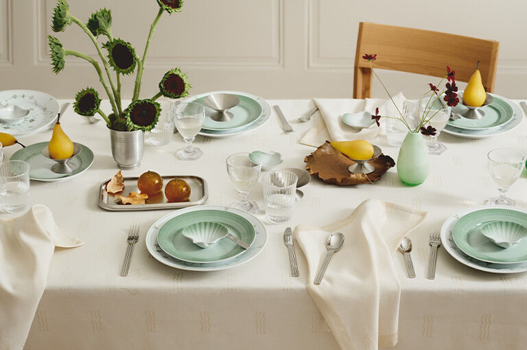 Shop Royal Copenhagen hos Illums Bolighus