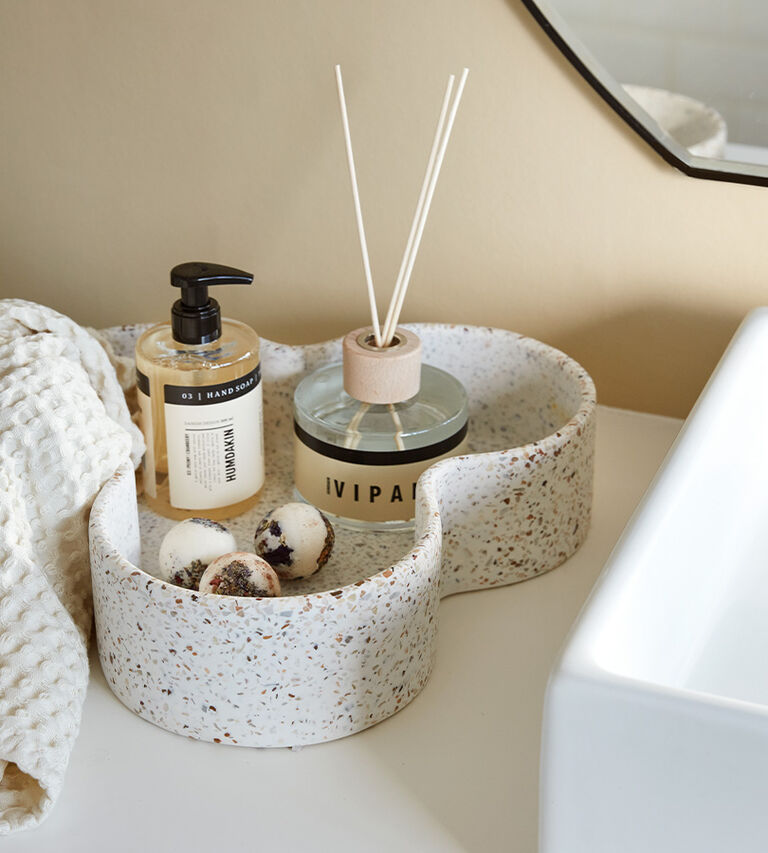 Shop h&aring;nds&aelig;ber i Illums Bolighus