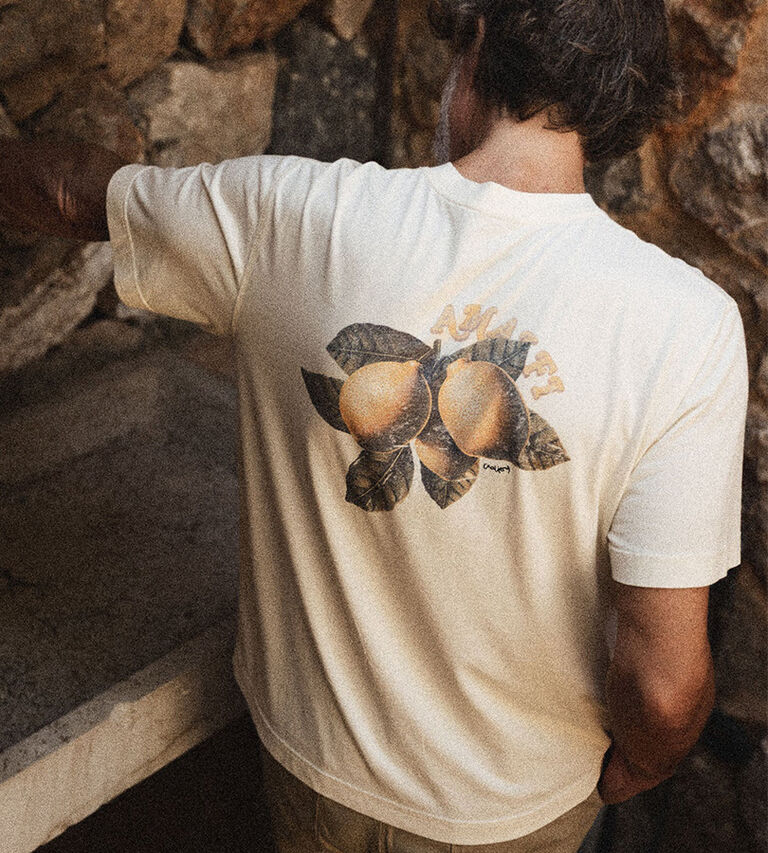Shop T-shirts p&aring; sale i Illums Bolighus