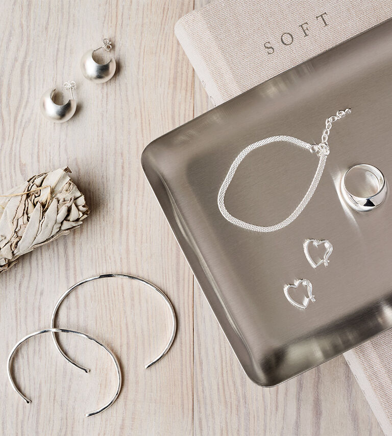 Black Days | Spar -20-50% på udvalgte smykker