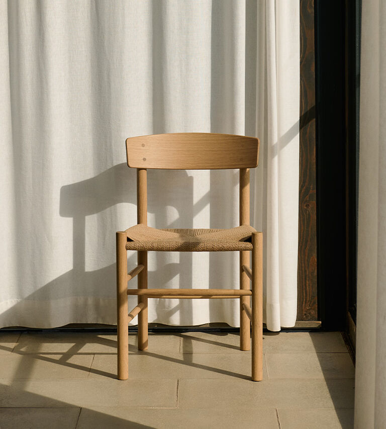 Shop J39 Mogensen stol fra Carl Hansen & S&oslash;n p&aring; sale i Illums Bolighus
