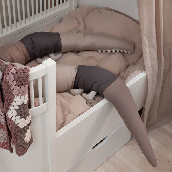 Sleepy Croc strikket pude, seabreeze beige, Sebra