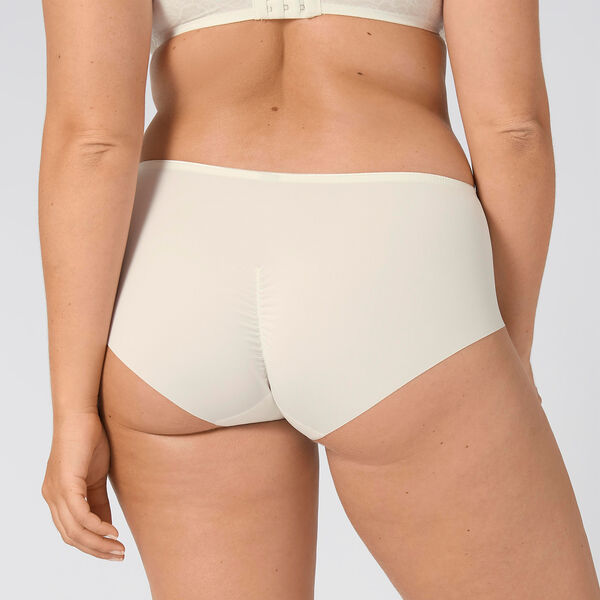 Essential Minimizer hipster trusse, vanille Essential Minimizer hipster trusse, vanille, Triumph