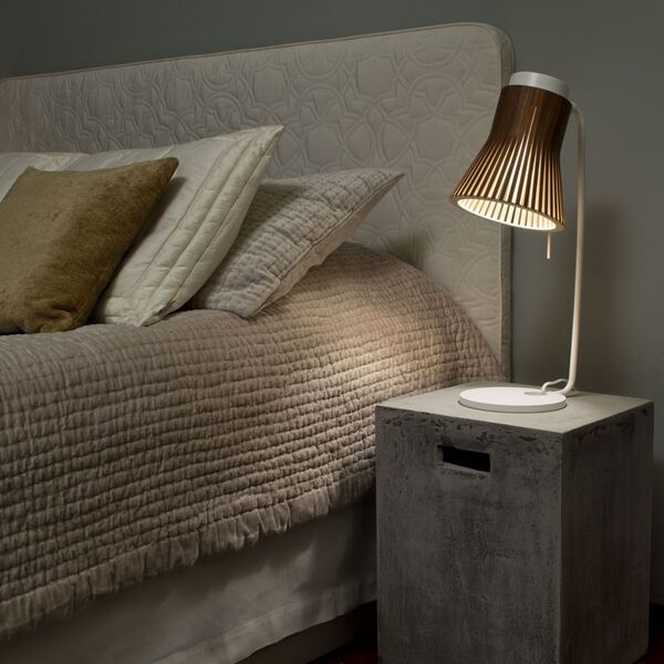 Petite 4620 Table Lamp, walnut, Secto Design
