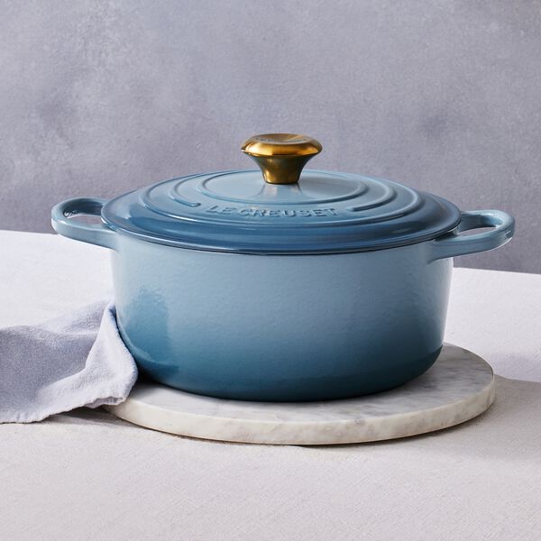Signature rund st&oslash;bejernsgryde &Oslash; 24 cm, chambray, Le Creuset