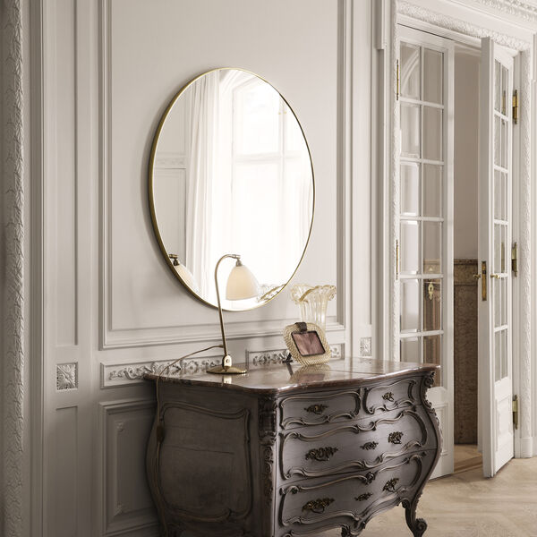 GUBI Wall Mirror Round, polished brass, GUBI