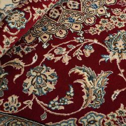 Nain 9 gulvt&aelig;ppe, Rezas