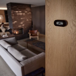 Klimastation, sort, Jacob Jensen