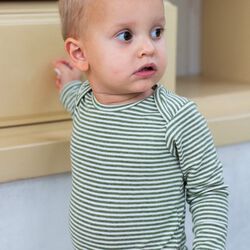 Baby Body Stripe | Moss/Offwhite | Bodystocking, Serendipity