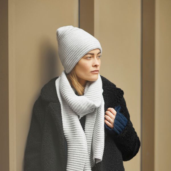 Pleece Beanie, light grey Pleece Beanie, light grey, Design House Stockholm