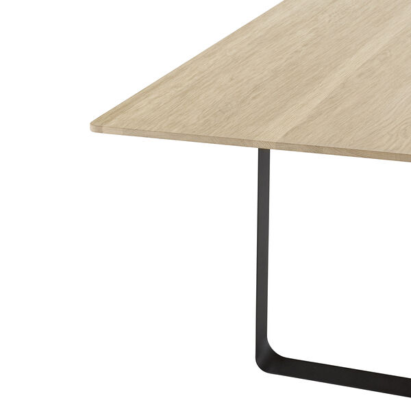 70/70 Table, solid oak/black, Muuto