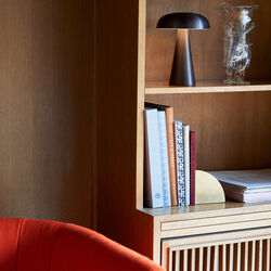 Como SC53 Portable bordlampe, bronzed brass, &Tradition