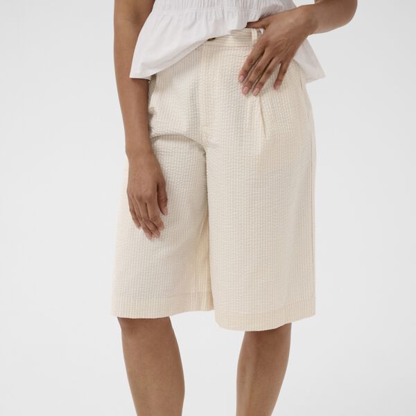 BrigittPW Shorts, whisper white stripe, Part Two