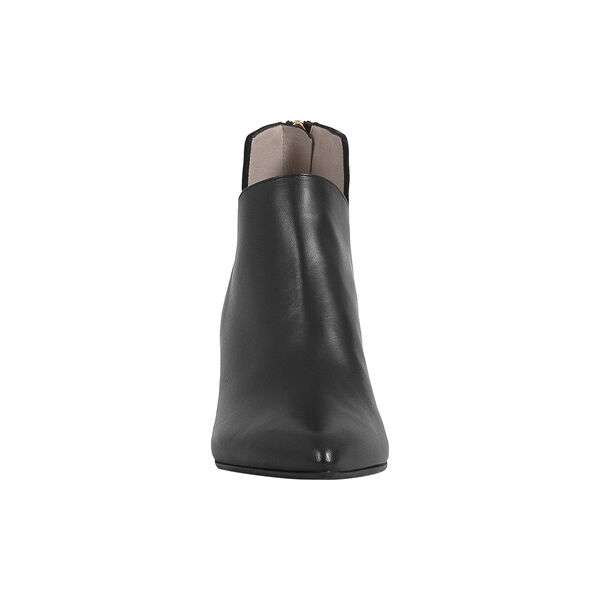 Ivy, black, Roccamore