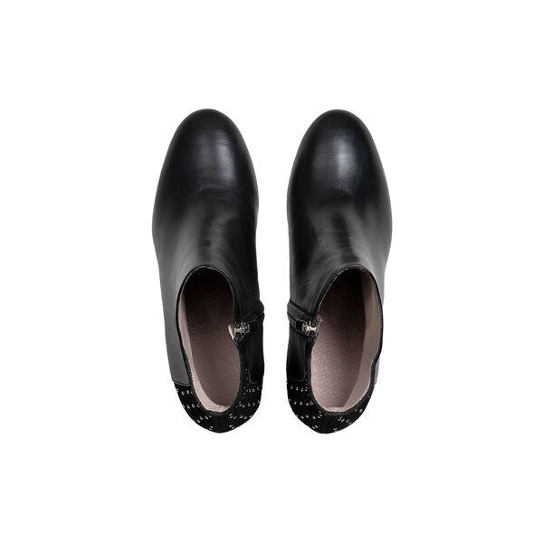 Mathilde Studs, black, Roccamore