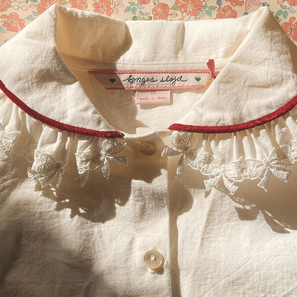 Ria Shirt, cloud dancer, Konges Sløjd