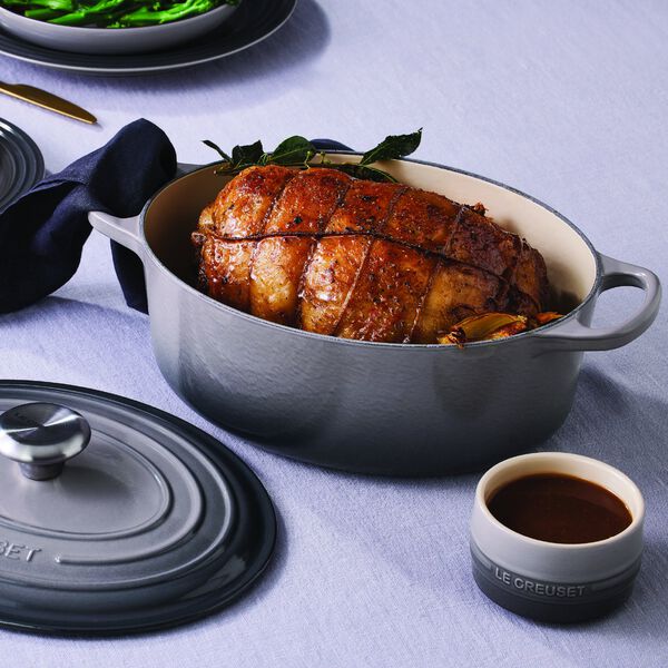 Signature st&oslash;bejern oval gryde &Oslash; 31 cm, flint, Le Creuset