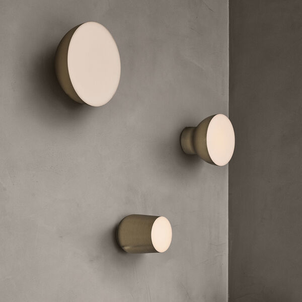 Passepartout JH10 væglampe, brass, &Tradition