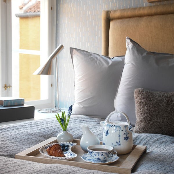 Musselmalet Helblonde halvm&aring;neformet asiet 22 cm, Royal Copenhagen