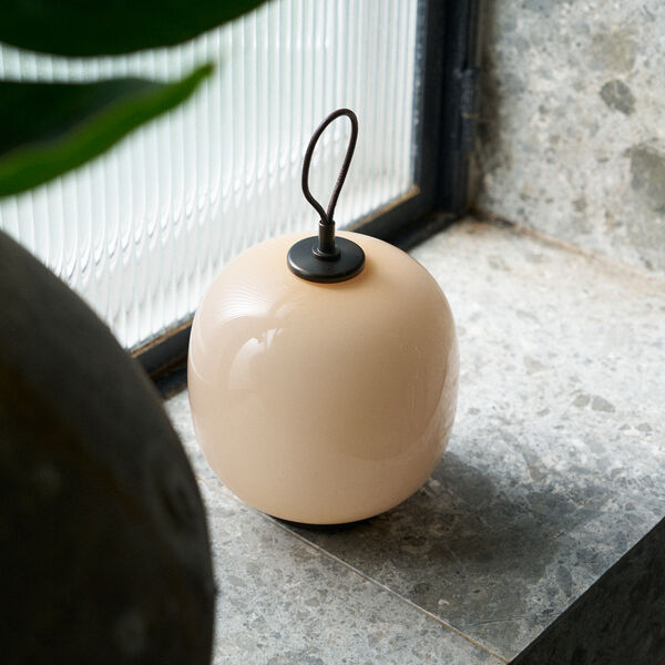 VL45 Radiohus Portable lampe, dusty terracotta, Louis Poulsen