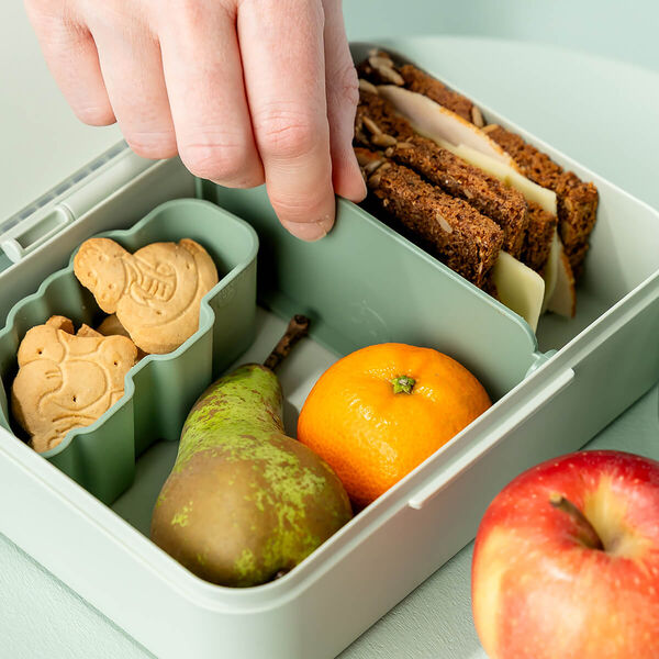 Playground madkasse m/opdeler, green, Done by Deer