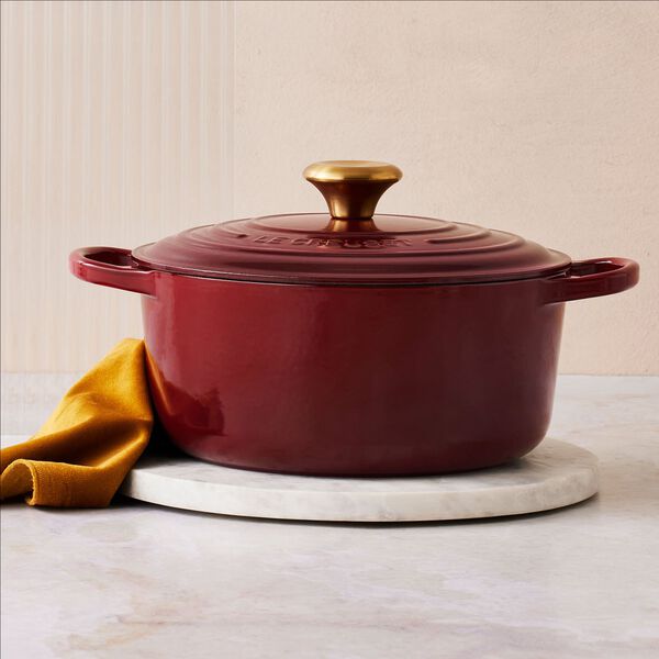 Signature rund st&oslash;bejernsgryde &Oslash; 26 cm, garnet, Le Creuset