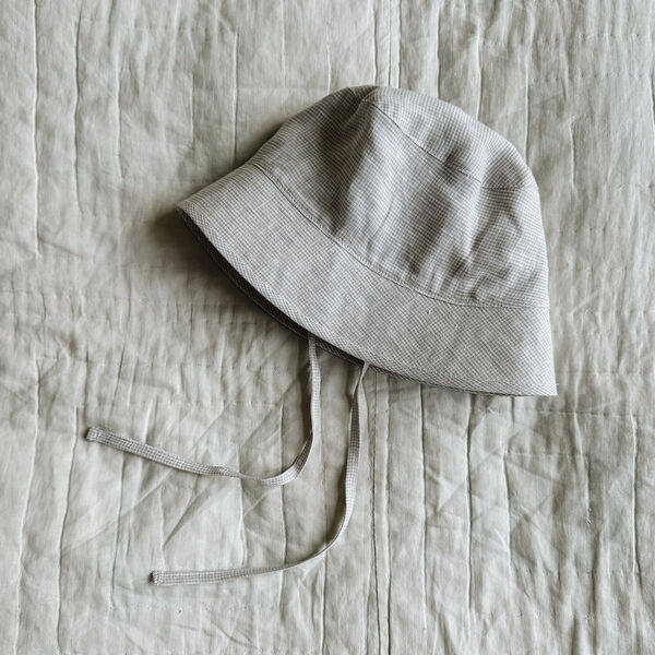 Loui Hat Baby, beach, Lalaby