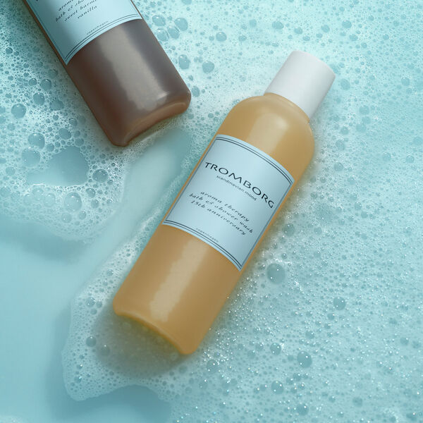 Aroma Therapy Bath & Shower Wash 15th Anniversary Aroma Therapy Bath & Shower Wash 15th Anniversary, Tromborg
