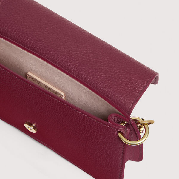 Coccinelle C-Me, ribes, Coccinelle