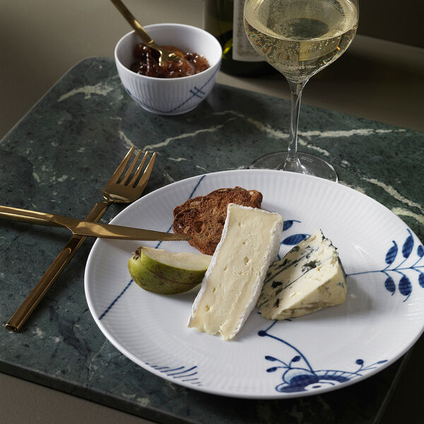 Blå Mega Riflet coupe tallerken Ø 23 cm Blå Mega Riflet coupe tallerken Ø 23 cm, Royal Copenhagen