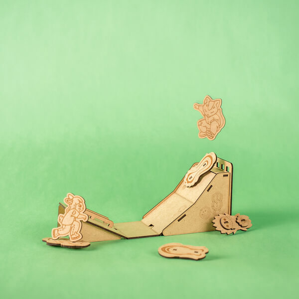 Suntopia tr&aelig;leget&oslash;j | Spark & Loud, Crateit