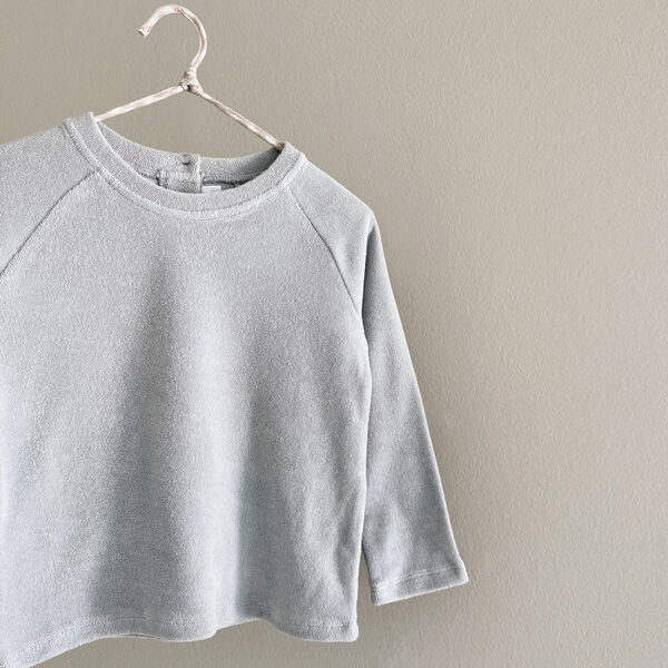 Elo Jumper, barely blue, Lalaby