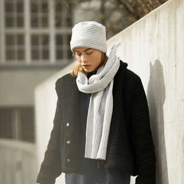 Pleece Short Scarf, light grey, Design House Stockholm