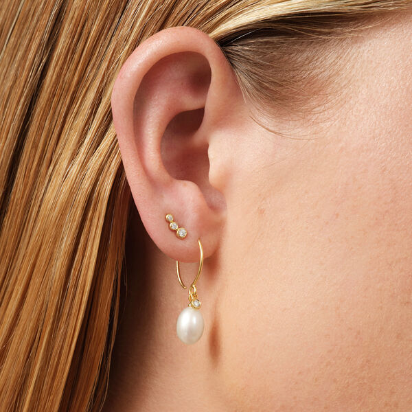 June Earring, gold/white pearl, Julie Sandlau