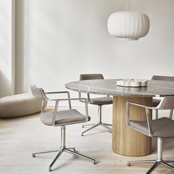 VIPP495 Cabin Round Table, pietra grey/light oak VIPP495 Cabin Round Table, pietra grey/light oak, Vipp