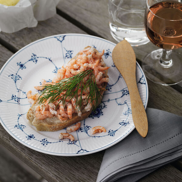 Musselmalet Riflet tallerken Ø 22 cm Musselmalet Riflet tallerken Ø 22 cm, Royal Copenhagen