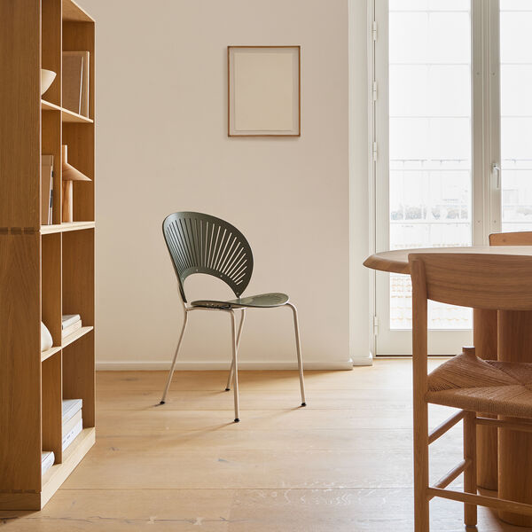 3398 Trinidad stol, khaki green/chrome, Fredericia Furniture