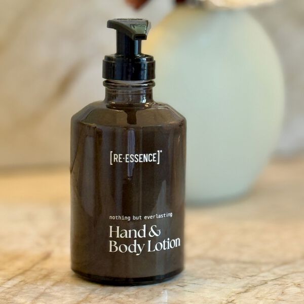 Hand & Body Lotion, lavendel/fyrrenål, RE-ESSENCE