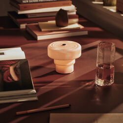 Ripple Portable Lamp | H 10 | Pale Rose | Belysning, Ferm Living