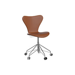 Serie 7™ 3117 fuldpolstret kontorstol, Essential walnut Serie 7™ 3117 fuldpolstret kontorstol, Essential walnut, Fritz Hansen
