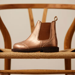 Chelsea støvle med brogue hulmønster, bronze metallic/cognac Chelsea støvle med brogue hulmønster, bronze metallic/cognac, ANGULUS
