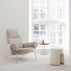 Wegner Queen Chair, clay 0012, Fredericia Furniture