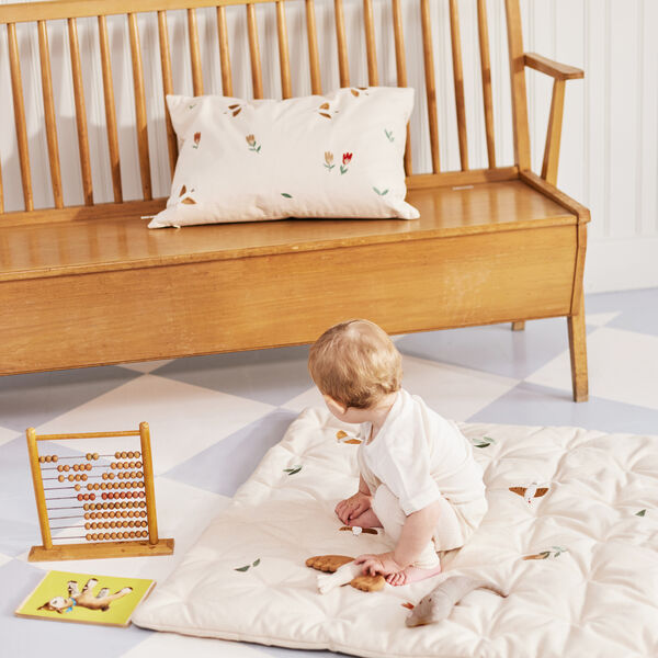 Meri legemadras, songbirds, Dear April