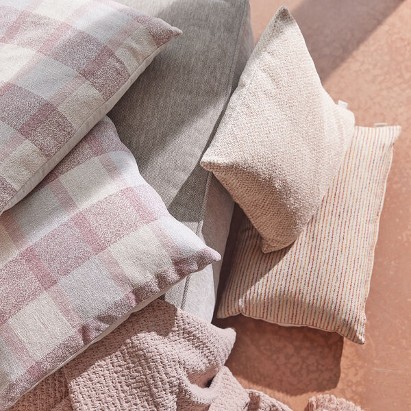 Riva pude, rose, Compliments