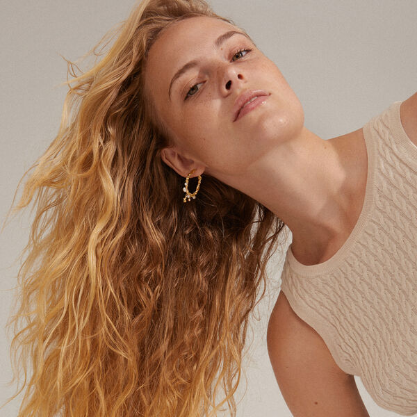 ANA perle & krystal hoops, guldbelagt, Pilgrim