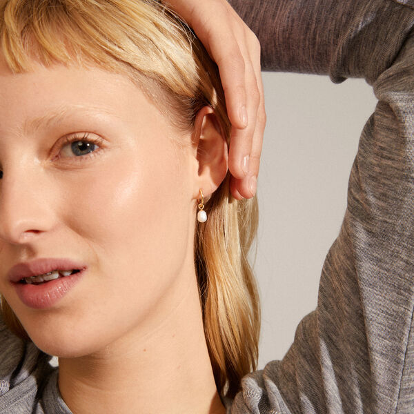 BERTHE Pearl Øreringe, gold plated, Pilgrim