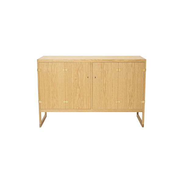 BM0057 skænk, olieret eg, Carl Hansen & Søn