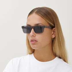 NEW DYLAN solbriller, crystal grey, MESSYWEEKEND