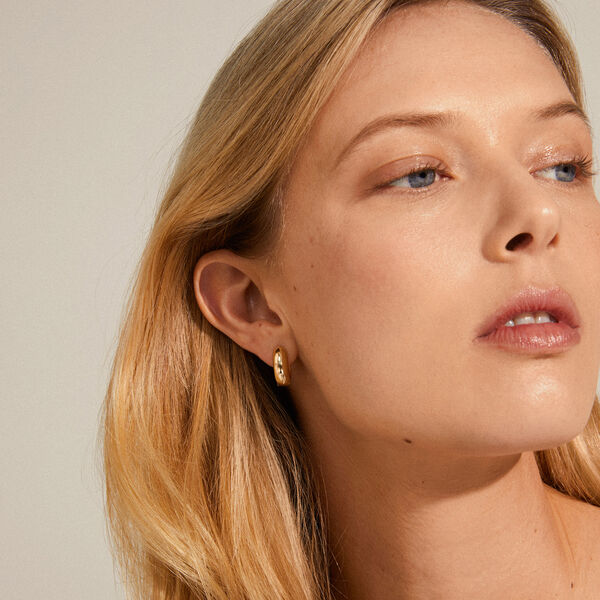 MINE Chunky Huggie Hoops, gold plated, Pilgrim